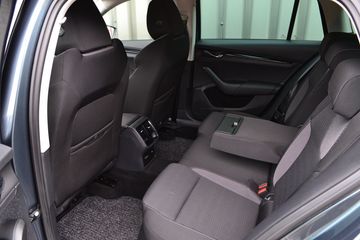 Voertuigafbeelding 9