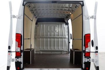 Voertuigafbeelding 2