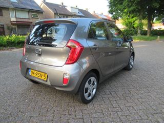 Voertuigafbeelding 2