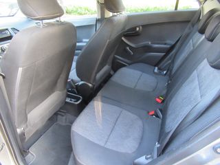 Voertuigafbeelding 5