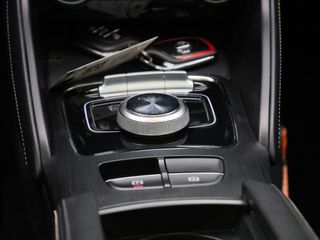 Voertuigafbeelding 8