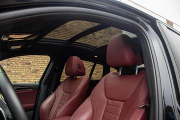 Voertuigafbeelding 12