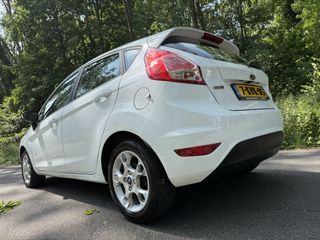 Voertuigafbeelding 2