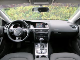 Voertuigafbeelding 8