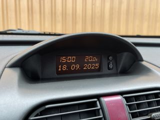 Voertuigafbeelding 12