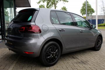 Voertuigafbeelding 2