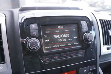 Voertuigafbeelding 8