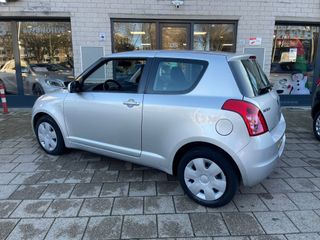 Voertuigafbeelding 12