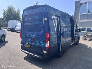 Voertuigafbeelding 4