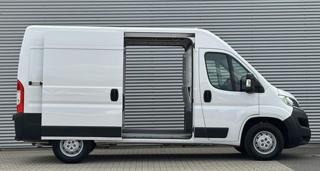 Voertuigafbeelding 3