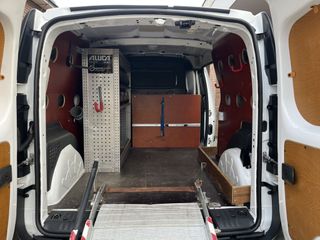 Voertuigafbeelding 13