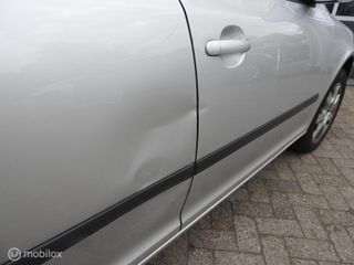 Voertuigafbeelding 6