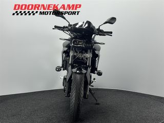 Voertuigafbeelding 3