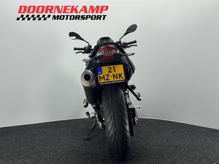 Voertuigafbeelding 9