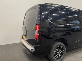 Voertuigafbeelding 13