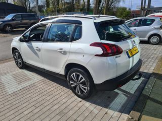 Voertuigafbeelding 12