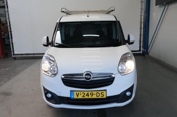 Voertuigafbeelding 3