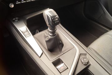 Voertuigafbeelding 16