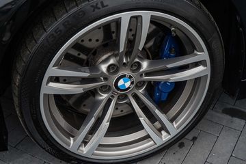 Voertuigafbeelding 12