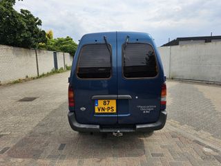 Voertuigafbeelding 3