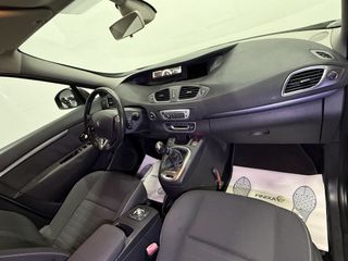 Voertuigafbeelding 10