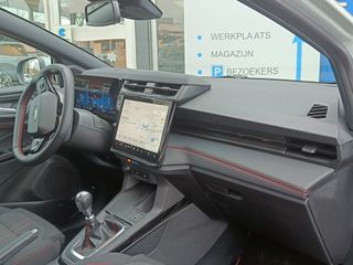 Voertuigafbeelding 4