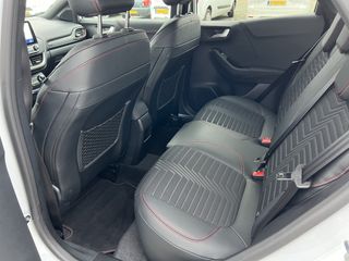 Voertuigafbeelding 8