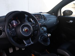 Voertuigafbeelding 3