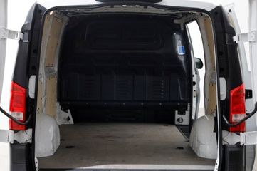 Voertuigafbeelding 4