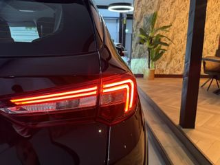 Voertuigafbeelding 18