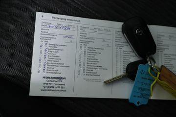 Voertuigafbeelding 12