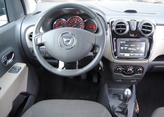 Voertuigafbeelding 16