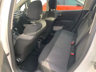 Voertuigafbeelding 28