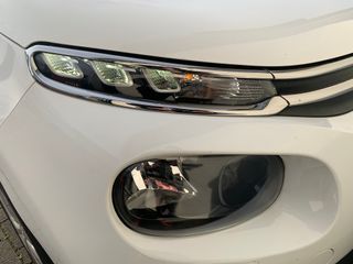 Voertuigafbeelding 30