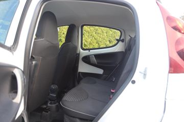 Voertuigafbeelding 4