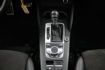 Voertuigafbeelding 8