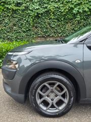 Voertuigafbeelding 5