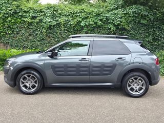 Voertuigafbeelding 6