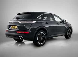 Voertuigafbeelding 4