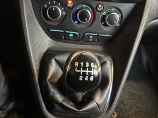 Voertuigafbeelding 26