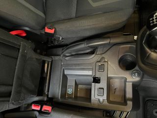 Voertuigafbeelding 35