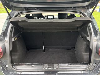 Voertuigafbeelding 12