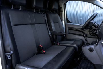 Voertuigafbeelding 12