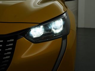 Voertuigafbeelding 12