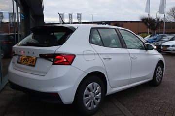 Voertuigafbeelding 3