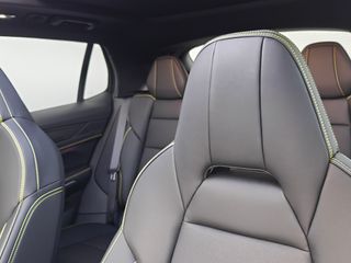 Voertuigafbeelding 38