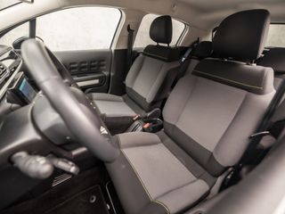 Voertuigafbeelding 12