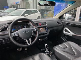 Voertuigafbeelding 13