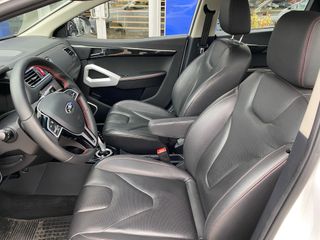 Voertuigafbeelding 14