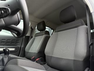 Voertuigafbeelding 8